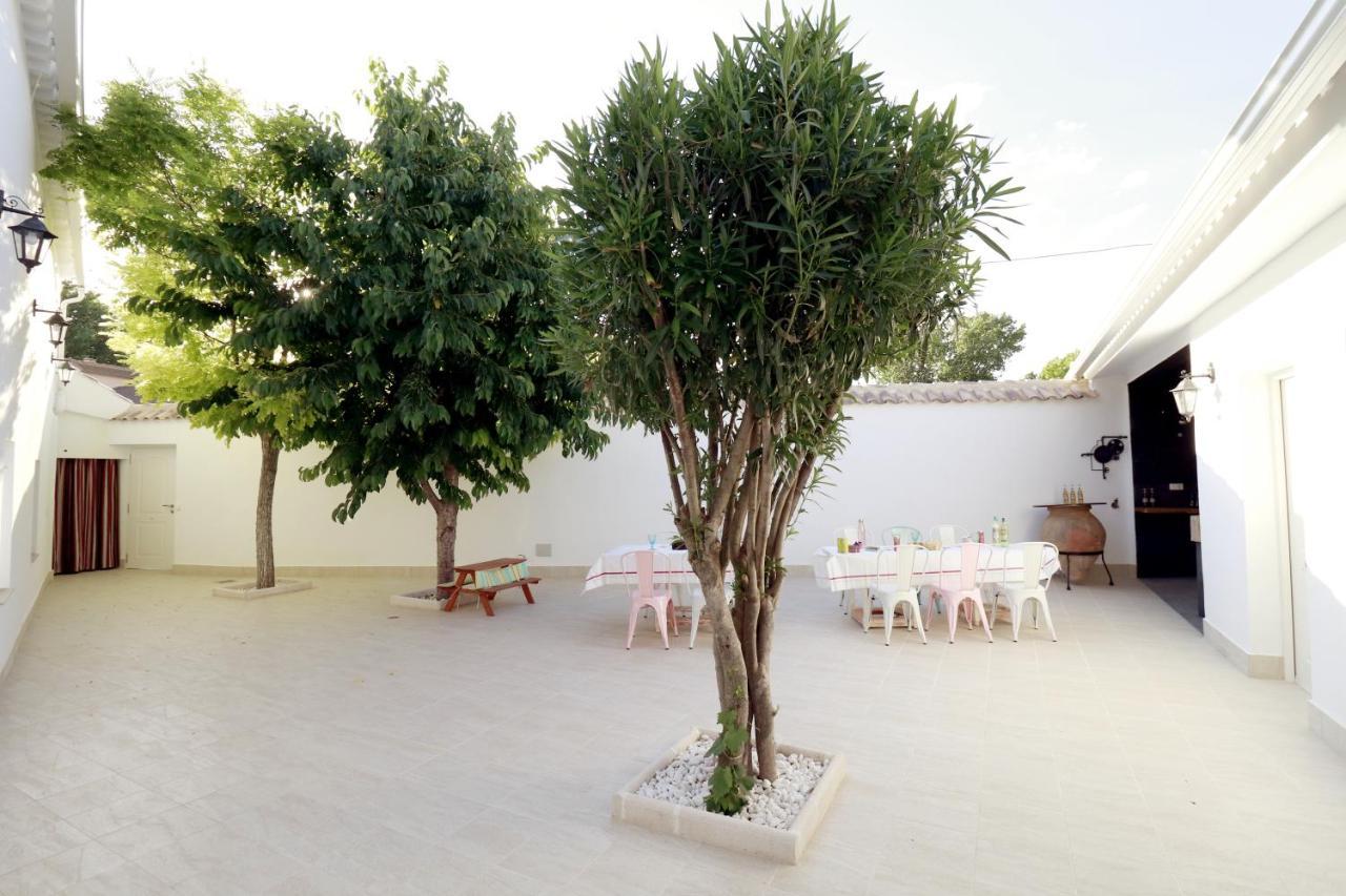 Casa Rural Ideal Para Escapadas Con Barbacoa Y Spa Tinarejos Exterior foto
